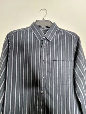 Louis Philippe Men's Black/Gray Striped Regular Fit Dress Shirt 40cm/M Cotton